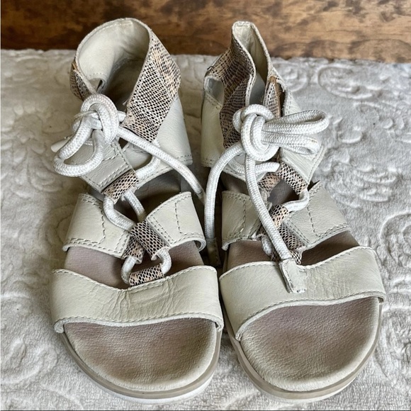 Sorel Torpeda Bungee Ankle Tie Leather Gladiator Sandals Sz 8.5 Off White READ - Picture 14 of 14